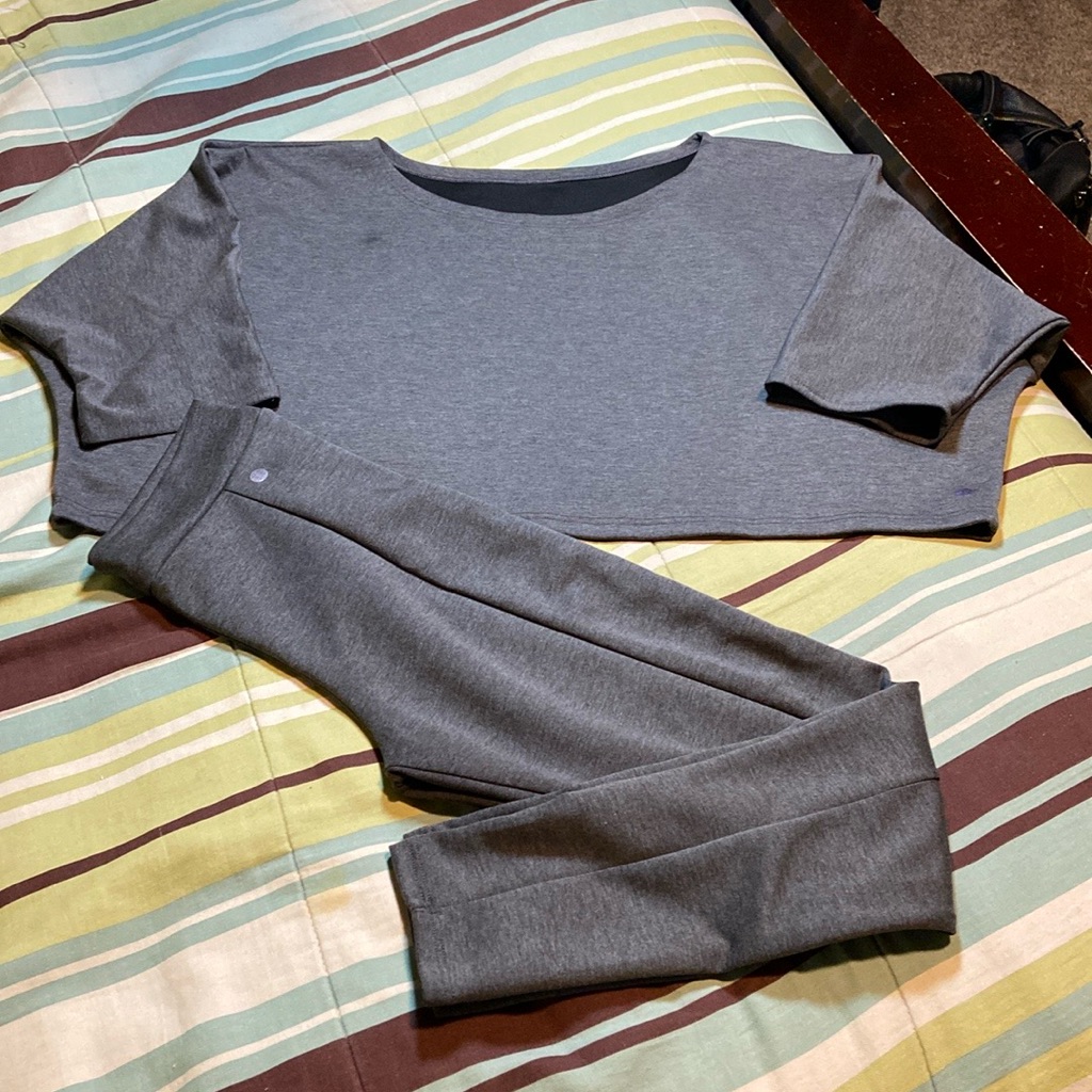 Cropped Loose Top And Leggings By Tracy Nicole Brand Guc